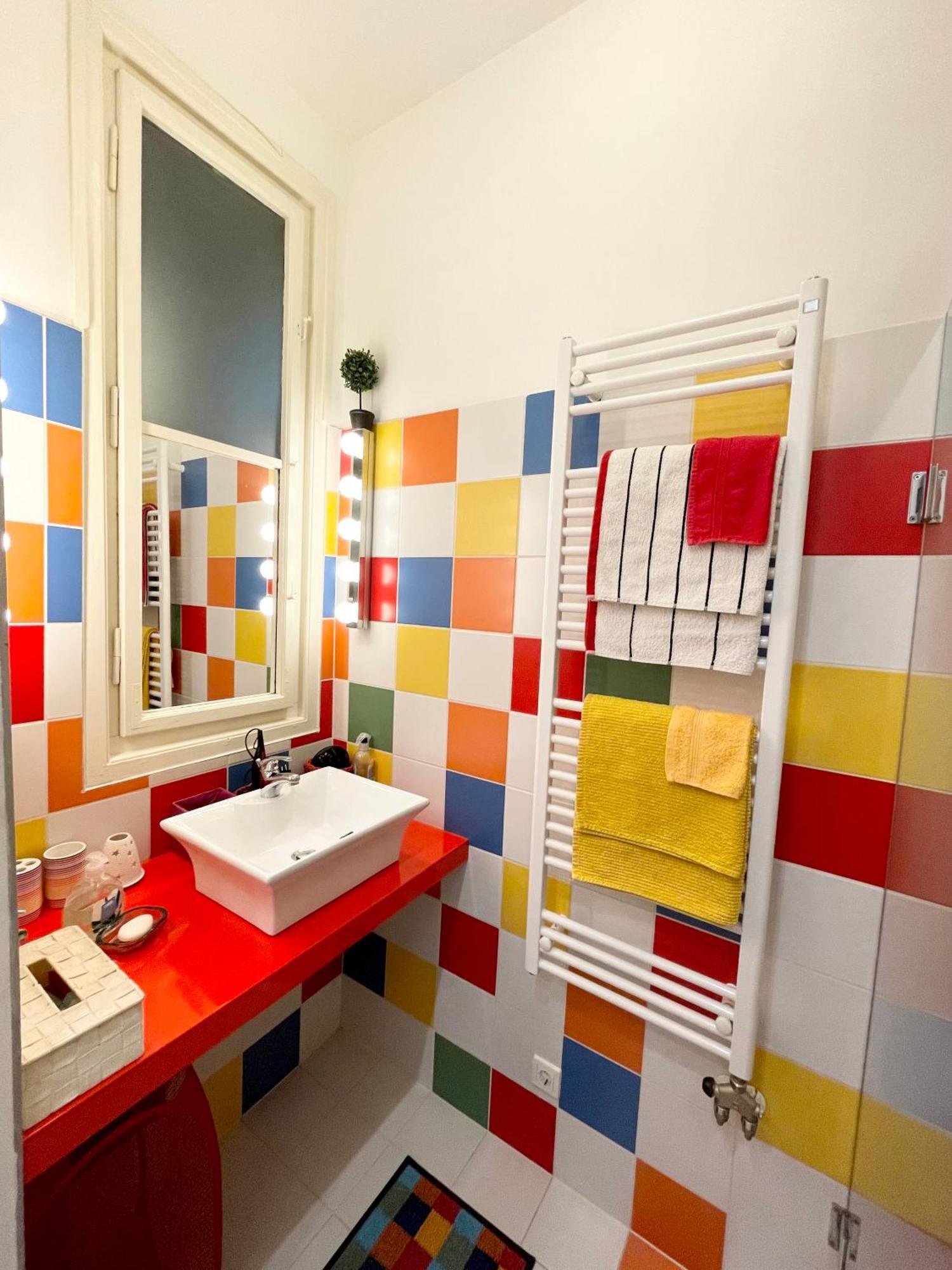 Rainbow Pearl Apartment At St Stephen' S Basilica Budapest Exterior photo
