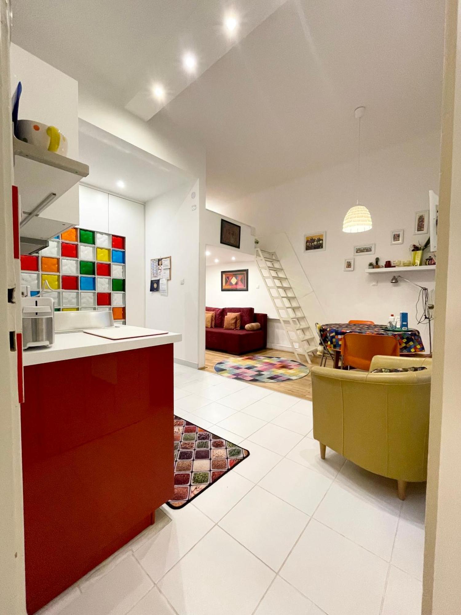 Rainbow Pearl Apartment At St Stephen' S Basilica Budapest Exterior photo