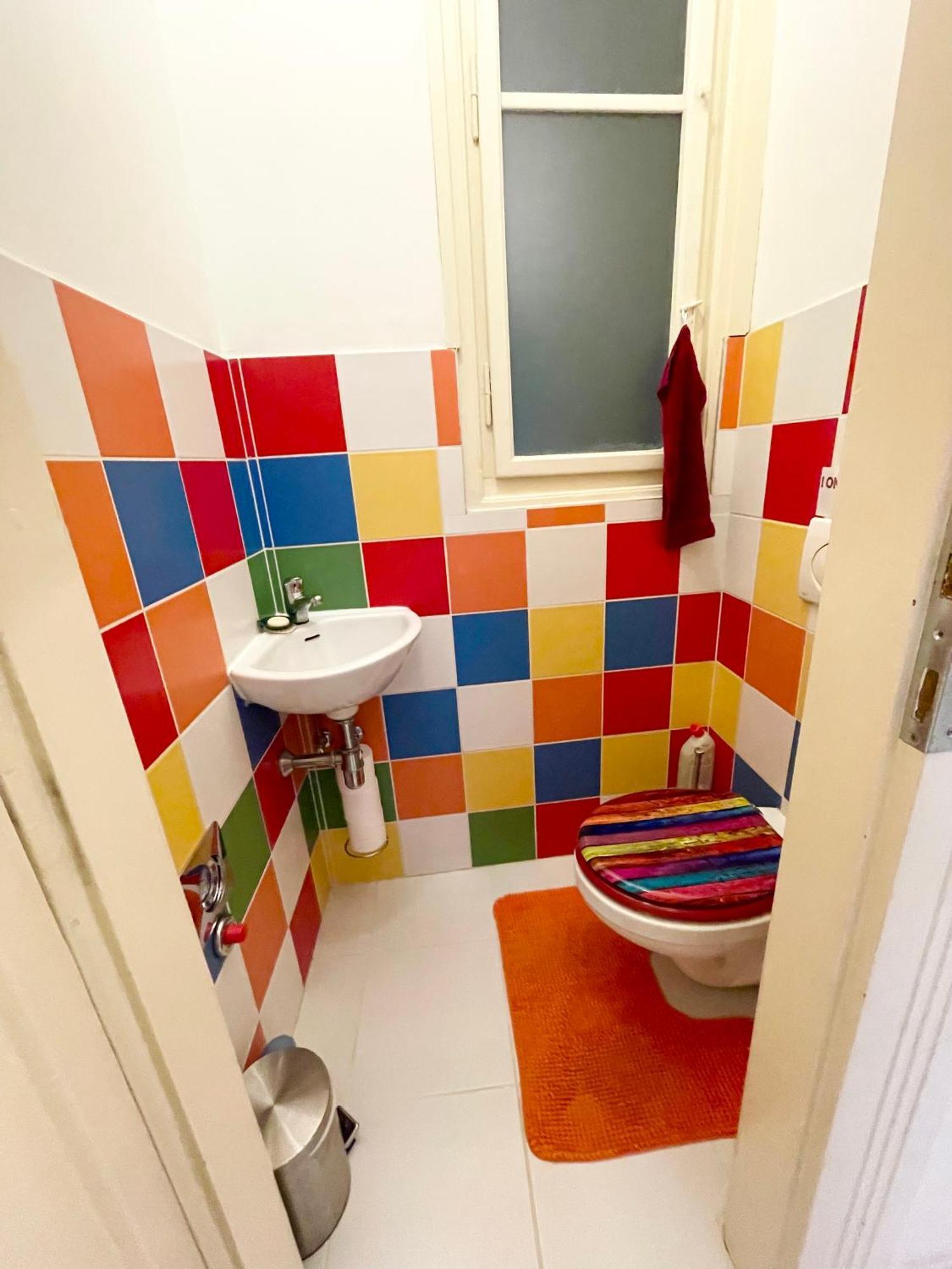 Rainbow Pearl Apartment At St Stephen' S Basilica Budapest Exterior photo